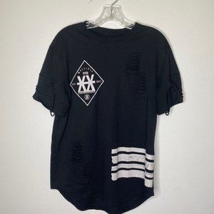 CARBON GRAPHIC MENS BLACK SHIRT  DISTRESSED LONGER LENGTH SIZE MEDIUM